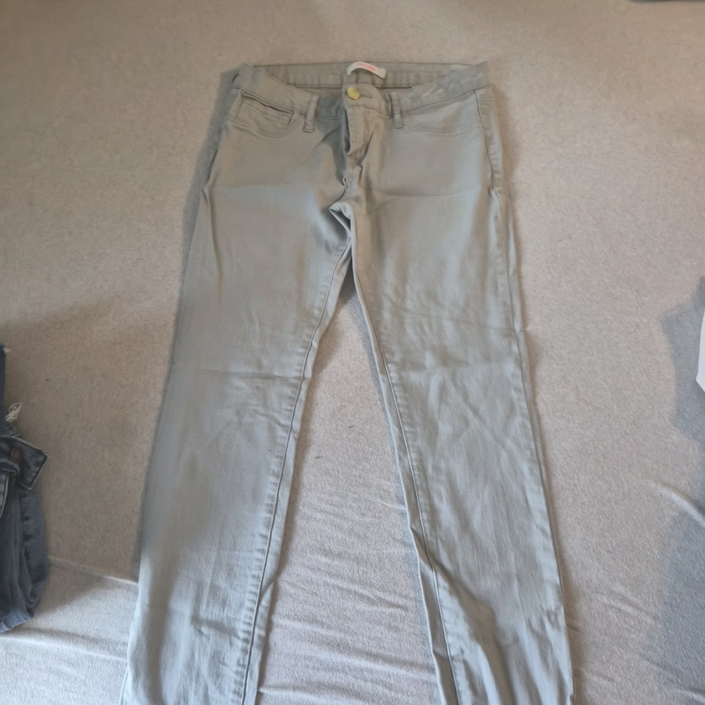 Refuge Soft Gray Skinny Jeans